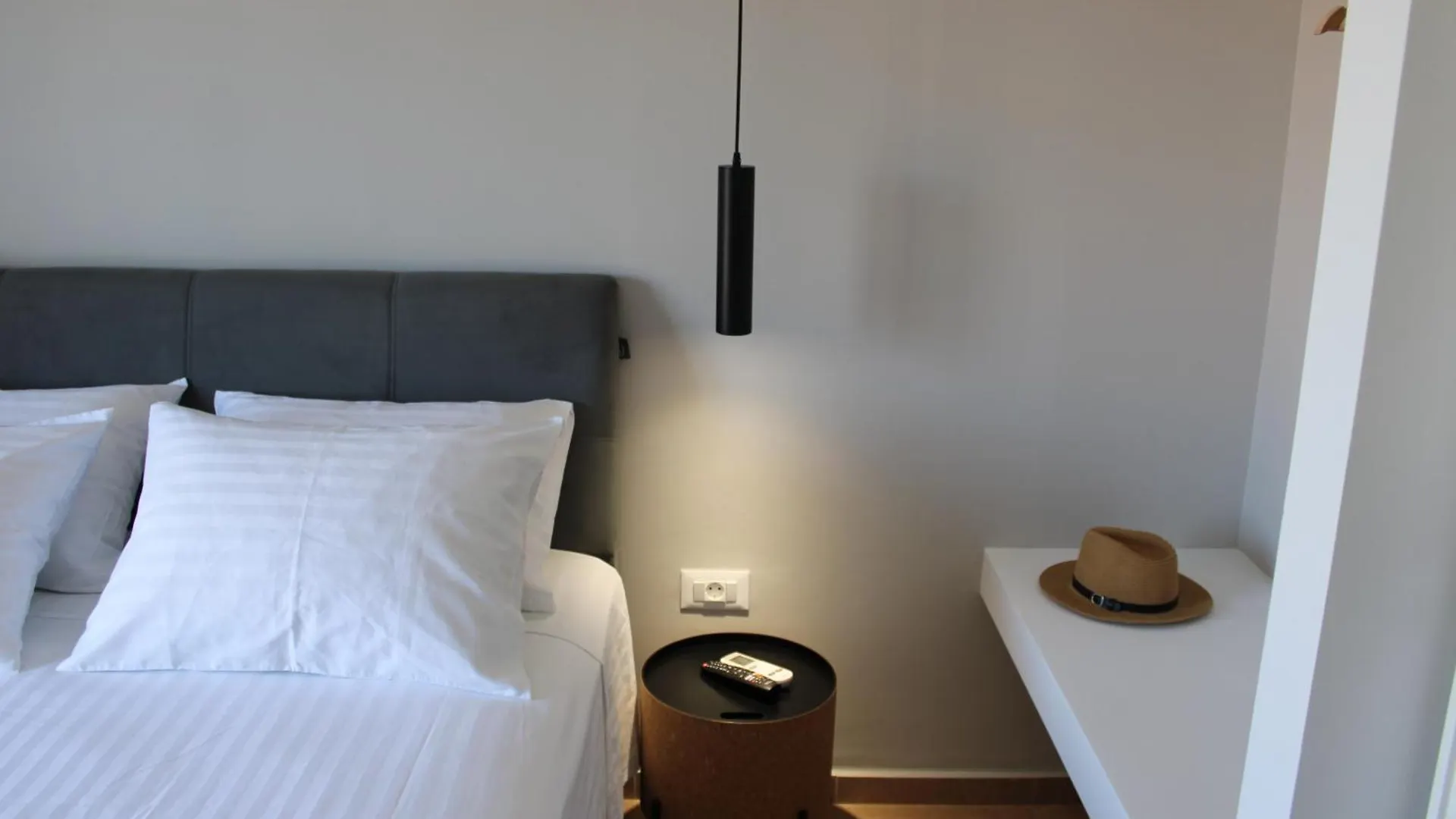 Modern Living Apartment Lakithra