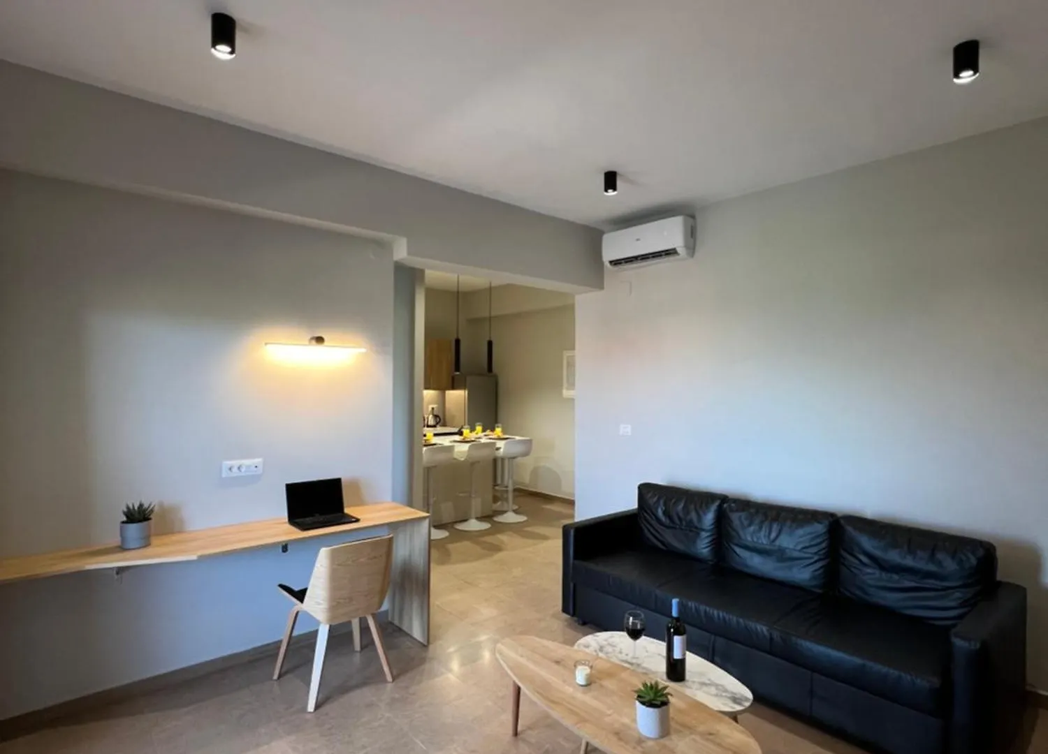 Modern Living Apartment Lakithra